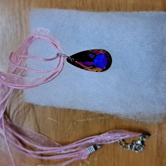 Summer Violet Crystal Marquise Necklace - Picture 5 of 6